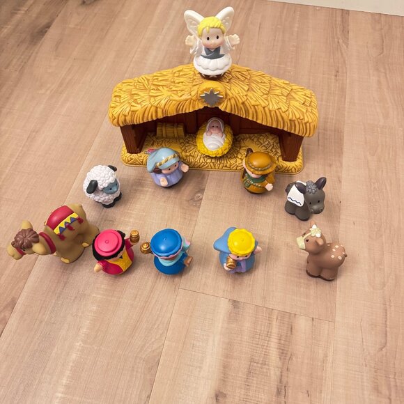 Classic 2010 Fisher-Price Little People Children's Nativity Set Complete in Box - Picture 3 of 9